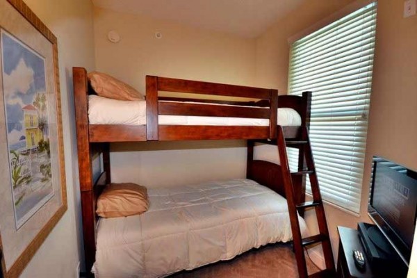 [Image: 1006 Aqua 1 Bedroom W/Bunks Gulf Front]