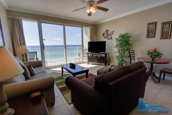 [Image: Boardwalk 806 - Great Rates for August! Free Beach Service! Book Today!]