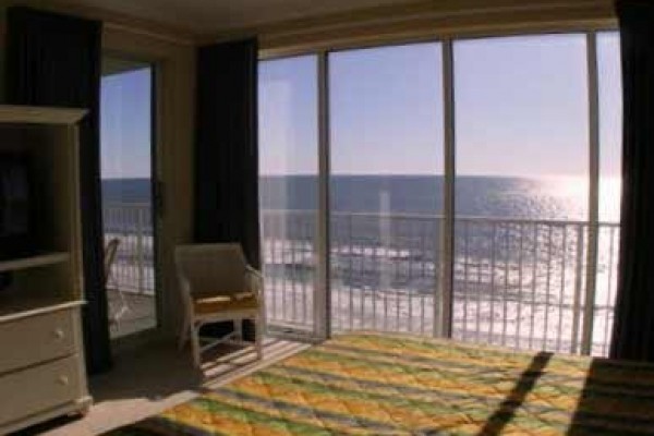 [Image: Boardwalk 2BR+Bunk: Brand New Renovation! Free Wifi - August Weeks Available!]
