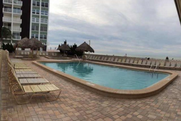 [Image: Beautiful 3BR/3BA Direct Ocean/Gulf-Front Condo; Oceanviews from Every Bedroom]
