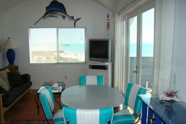 [Image: Key West Style 4/3 $1,295 Wkly 09/13 to 10/18...Call Now]