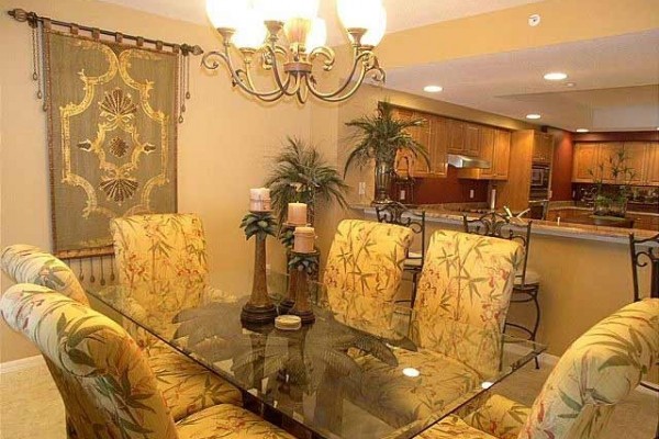 [Image: Stunning Decor! 3 Bedroom;3 Bath;Large Gulf Front Balcony]