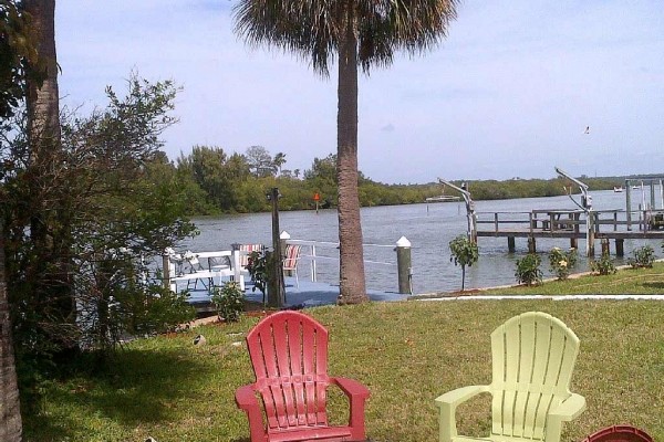 [Image: Waterfront and Affordable ! 4 Bdrm 2 Bath House is Also Across Street from Beach]