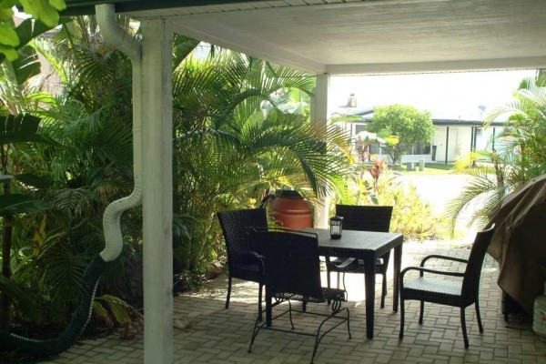 [Image: Zen Cottage - Quiet &amp; Modern with All the Amenities! Beach 2 Min Walk]