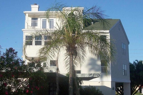 [Image: Beautifully Updated Four Story Home, Steps to the Beach, Awesome Gulf Views, Fun]