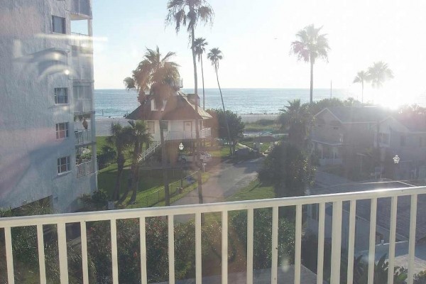 [Image: Beautifully Updated Four Story Home, Steps to the Beach, Awesome Gulf Views, Fun]