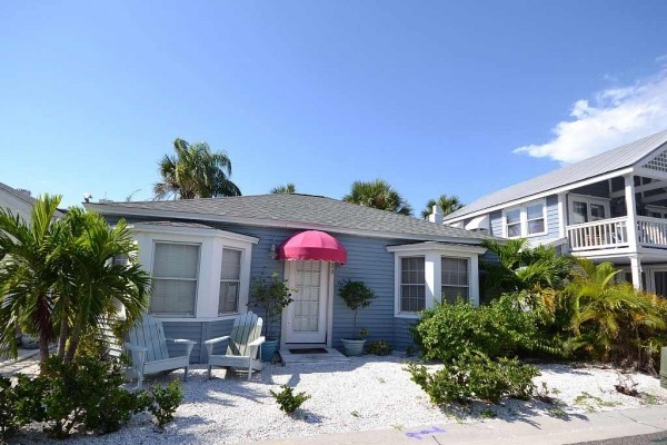 [Image: Shore Winds Cottage Steps from the Gulf in Redington Shores!]