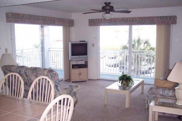 [Image: Fabulous 3 Bedroom Gulf Front - Not Many of These!]