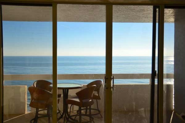 [Image: Newly Renovated Beachfront Condo with Spectacular Views]