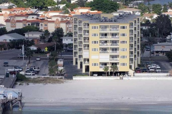 [Image: Beachfront Newly Rennovated Condo, Updated Applicances, Plasma TV W Free Wifi]