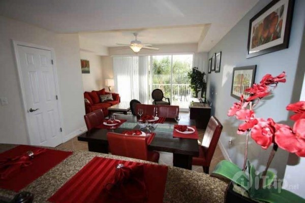 [Image: Beautiful 2 Bed 1.5 Bath Town Home with Bay View]