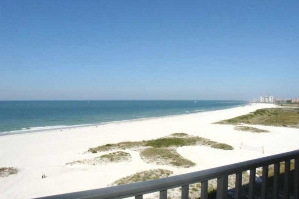 [Image: Just Reduced Summer Rates! - Lighthouse Towers - 1 BR Condo on Sand Key]