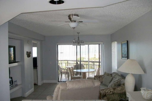 [Image: Awesome St Pete Beach/Beachfront Value and Location4510 Gulf Blvdst Pete Bch#507]