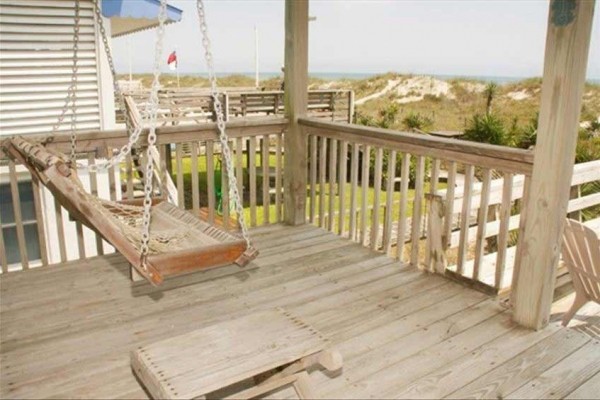 [Image: Oceanfront 4 Bedroom Cottage with Loft, Palms and Porch-Swing]