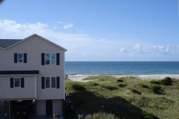 [Image: Oceanfront Views with Multi-Level Decks]