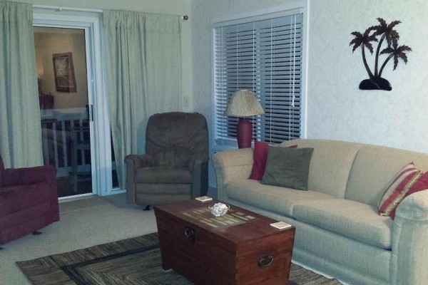 [Image: Seeking Winter Renter for 2 BR/2 BA in Incredible Oceanfront Resort]