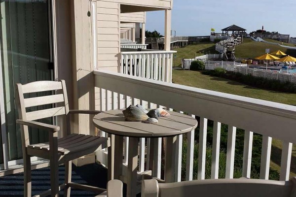 [Image: Seeking Winter Renter for 2 BR/2 BA in Incredible Oceanfront Resort]