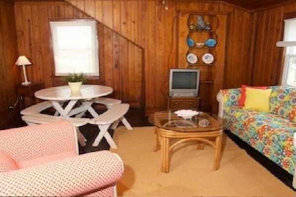 [Image: Wow!!! Now $1675.00 for a Week During the Summer, Mamas Cottage]