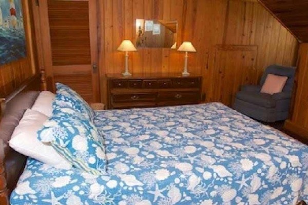 [Image: Wow!!! Now $1675.00 for a Week During the Summer, Mamas Cottage]