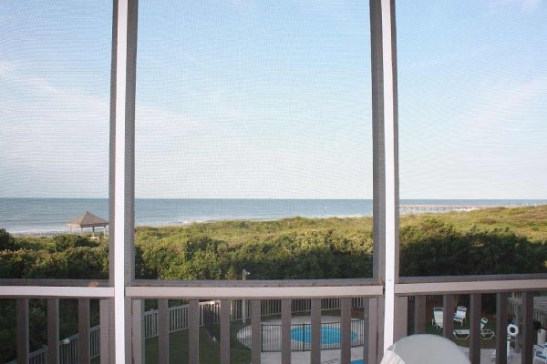 [Image: Atlantic Beach Ocean Front Condo Beautifully Decorated]