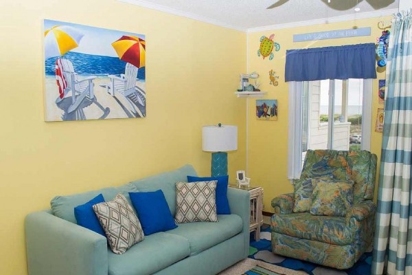 [Image: Condo W/Onsite Miniature Golf,Basketball,Pool with Waterslide &amp; Much More!]