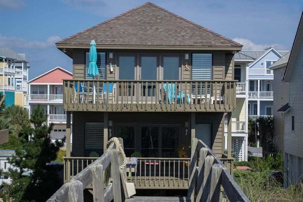 [Image: Oceanfront House with Many Upgrades in the Heart of Atlantic Beach!]
