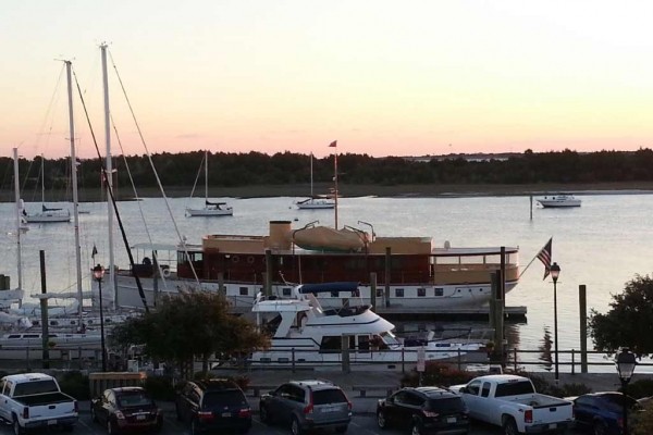 [Image: Ideal Front Street Water View Location in Scenic Beaufort!]