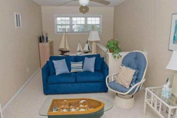 [Image: Beach Bingo West: 3 BR / 3 BA Duplex in Emerald Isle, Sleeps 6]