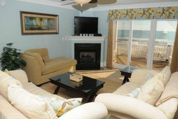 [Image: Summersalt: 5 BR / 5 BA Single Family in Emerald Isle, Sleeps 10]