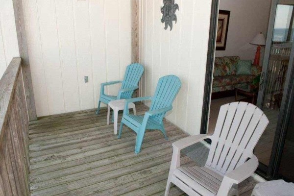 [Image: Queens Court 1202: 1 BR / 1 BA Condo in Emerald Isle, Sleeps 2]