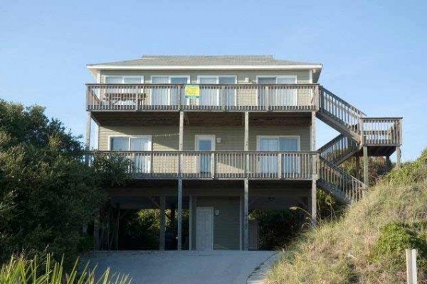 [Image: Surfer's Watch: 4 BR / 2 BA Single Family in Emerald Isle, Sleeps 8]