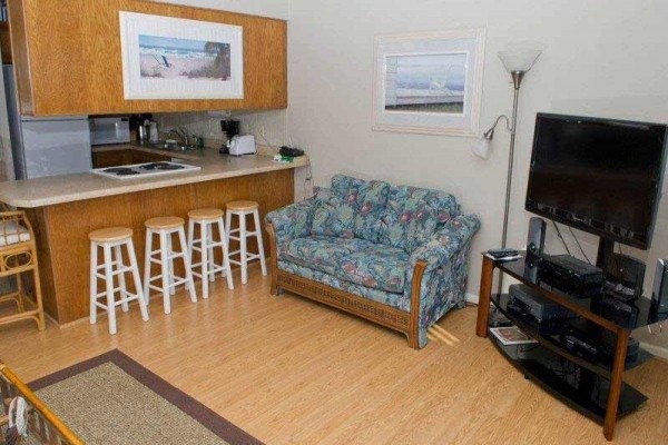 [Image: Pebble Beach D203: 3 BR / 2 BA Condo in Emerald Isle, Sleeps 6]