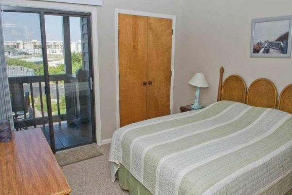 [Image: Pebble Beach D203: 3 BR / 2 BA Condo in Emerald Isle, Sleeps 6]