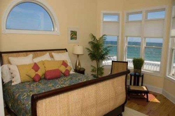 [Image: Dune View: 8 BR / 10.5 BA Single Family in Emerald Isle, Sleeps 16]