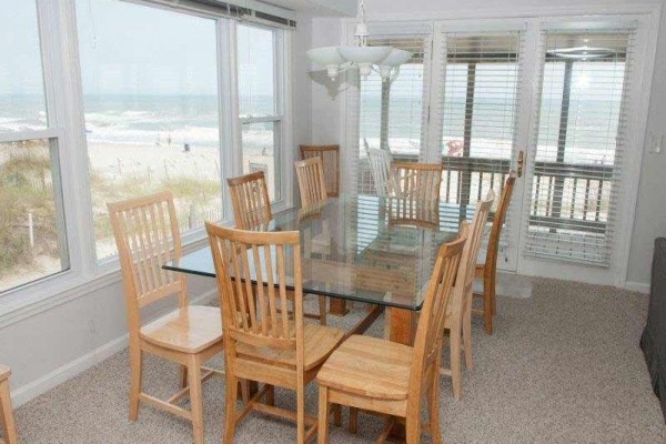 [Image: Gladstone East: 4 BR / 3 BA Duplex in Emerald Isle, Sleeps 8]