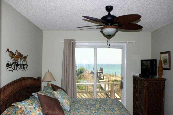 [Image: Best of Times: 5 BR / 4.5 BA Single Family in Emerald Isle, Sleeps 10]