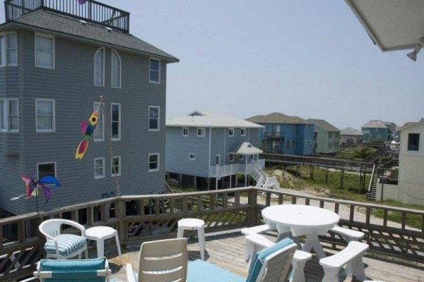 [Image: Best of Times: 5 BR / 4.5 BA Single Family in Emerald Isle, Sleeps 10]