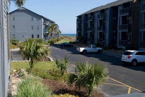 [Image: Pebble Beach E103: 3 BR / 2 BA Condo in Emerald Isle, Sleeps 6]