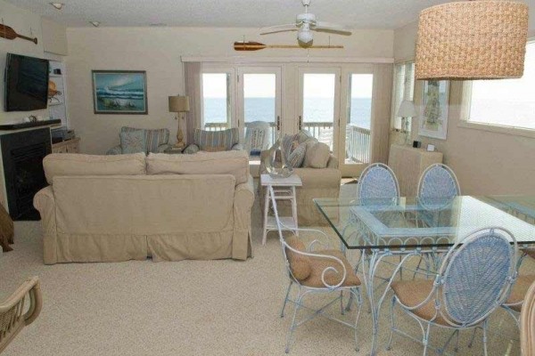 [Image: Farmer's Folly West: 3 BR / 3.5 BA Duplex in Emerald Isle, Sleeps 6]