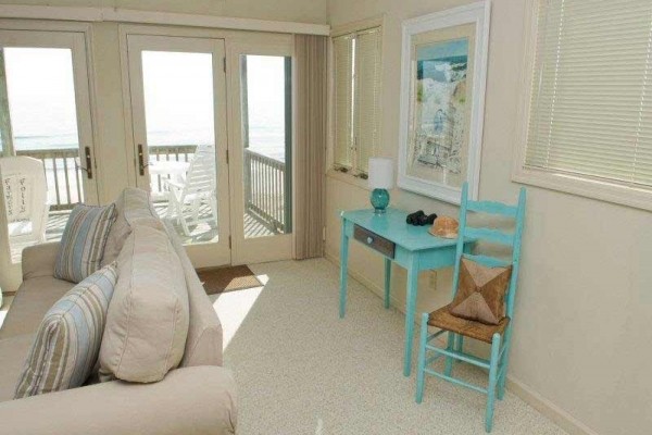 [Image: Farmer's Folly West: 3 BR / 3.5 BA Duplex in Emerald Isle, Sleeps 6]