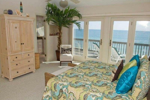 [Image: Farmer's Folly West: 3 BR / 3.5 BA Duplex in Emerald Isle, Sleeps 6]