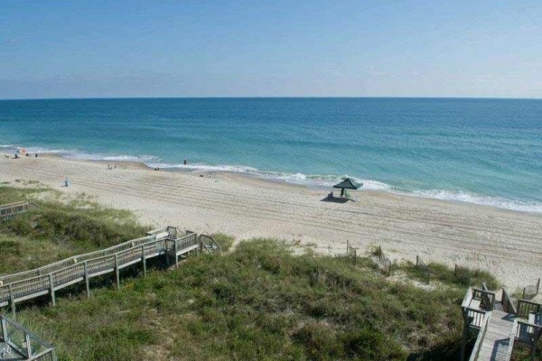 [Image: Farmer's Folly West: 3 BR / 3.5 BA Duplex in Emerald Isle, Sleeps 6]