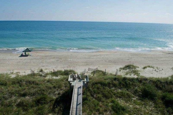 [Image: Farmer's Folly West: 3 BR / 3.5 BA Duplex in Emerald Isle, Sleeps 6]