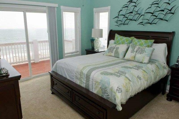 [Image: Sunseeker: 8 BR / 7.5 BA Single Family in Emerald Isle, Sleeps 16]