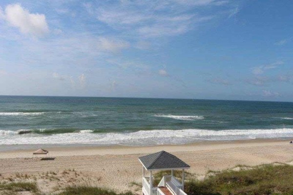 [Image: Sunseeker: 8 BR / 7.5 BA Single Family in Emerald Isle, Sleeps 16]