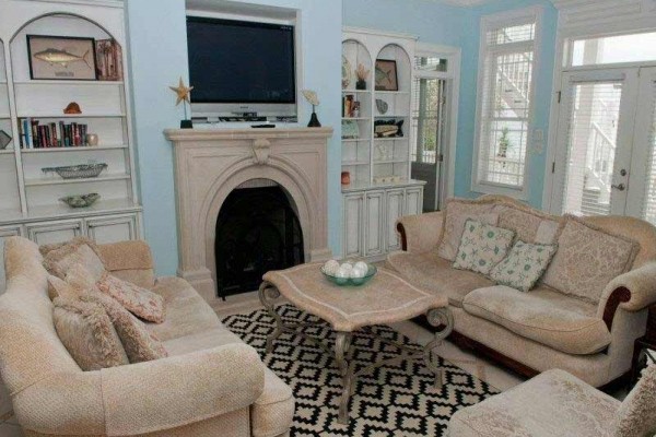 [Image: 1 Tickled Pink: 8 BR / 10.5 BA Single Family in Emerald Isle, Sleeps 16]