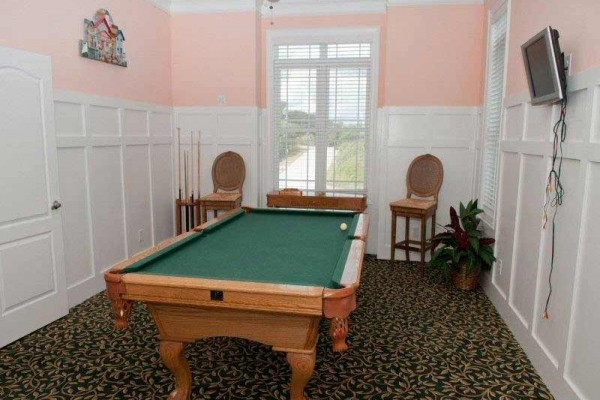 [Image: 1 Tickled Pink: 8 BR / 10.5 BA Single Family in Emerald Isle, Sleeps 16]