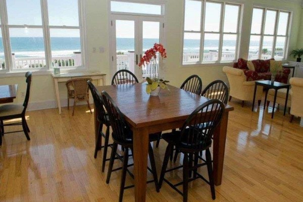 [Image: Summer Loving: 8 BR / 7.5 BA Single Family in Emerald Isle, Sleeps 16]