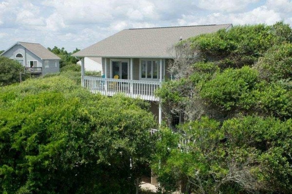 [Image: Dancing Barefoot: 3 BR / 3 BA Single Family in Emerald Isle, Sleeps 6]