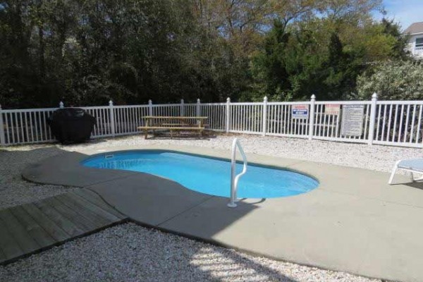 [Image: Fantastic 4 Bedroom House with Private Pool &amp; Ocean Views!]